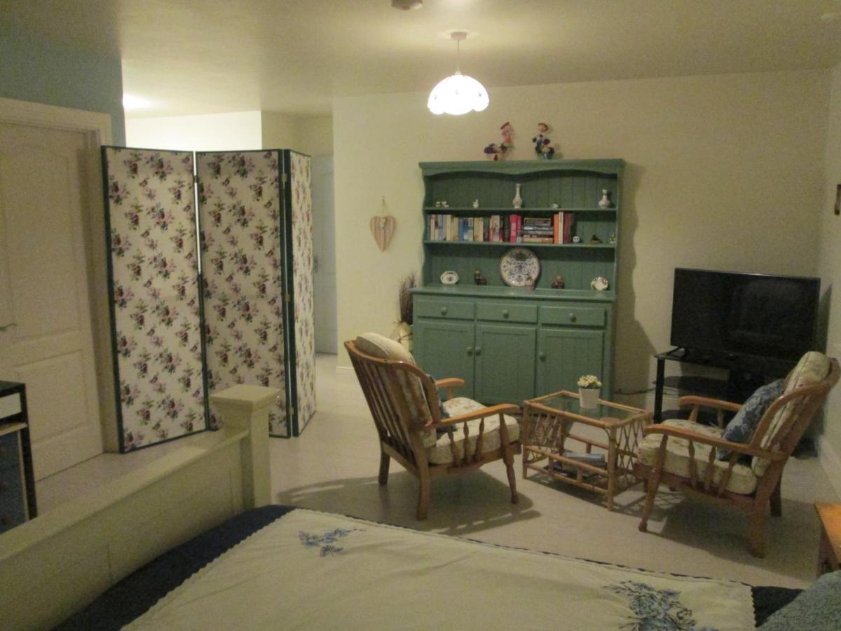 The Willow Room Ashford Luaran gambar