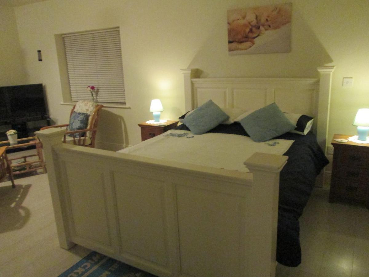 The Willow Room Ashford Luaran gambar